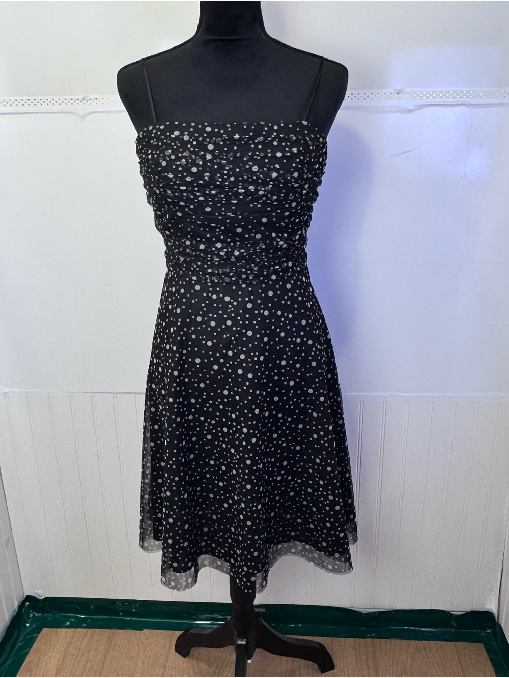 Jessica Howard 12P Spaghetti strap Polka Dot Midi Dress Ruched Petite